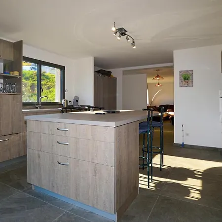 公寓 3 Bedroom Amazing In Isolaccio